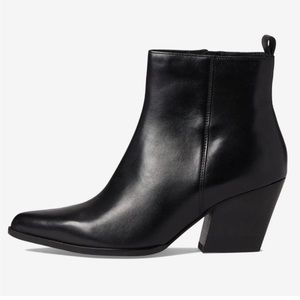 NWT Seychelles Aboard Booties